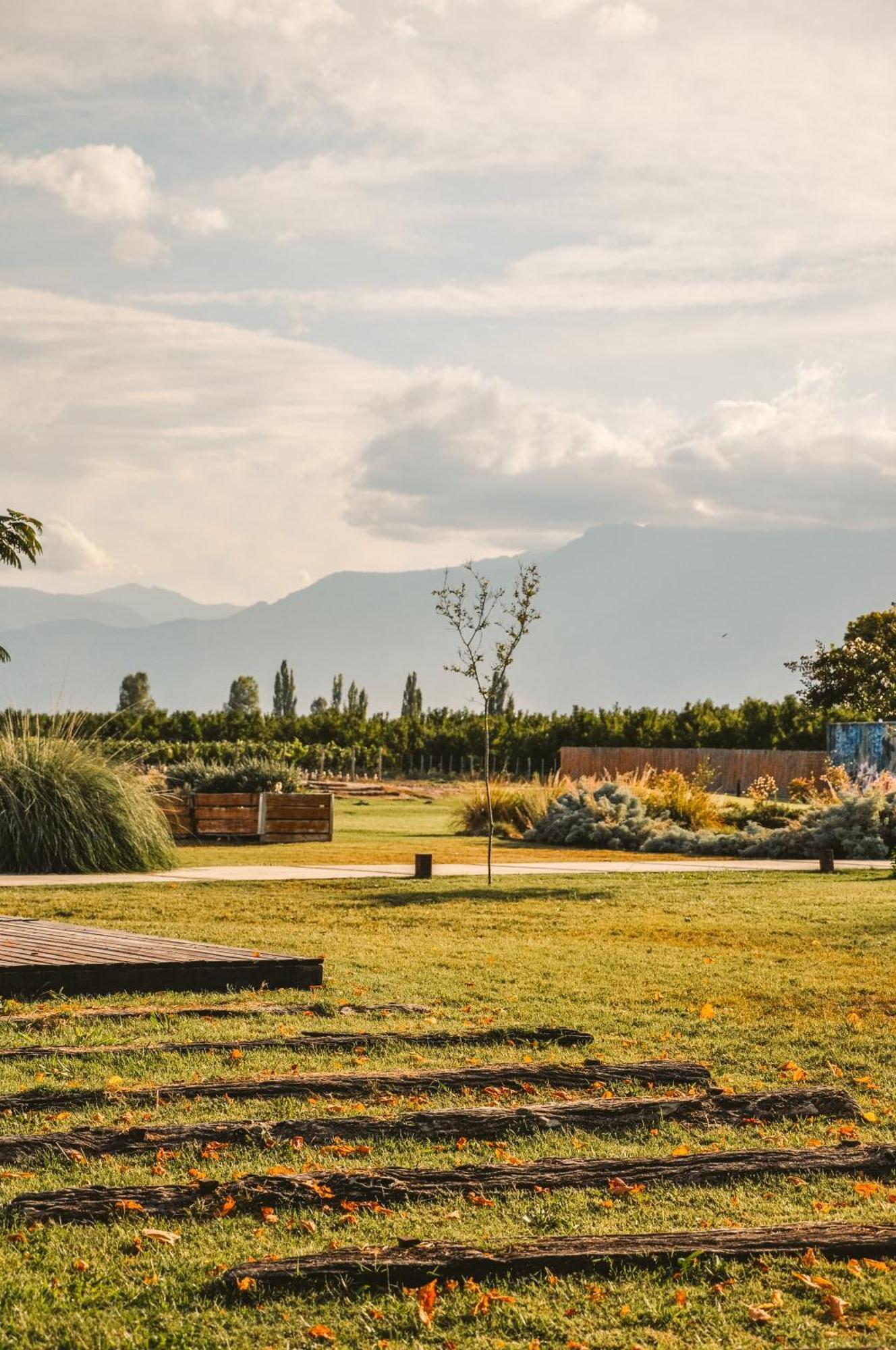 Dobe Lodge Vista Flores ภายนอก รูปภาพ